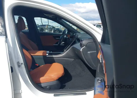 2025 Mercedes-Benz C 300 from USA, damaged, VIN W1KAF4GB4SR251996